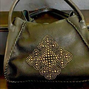 Beautiful Tylie Malibu black studded bag